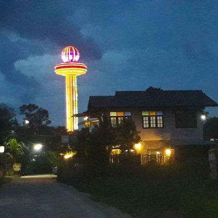 Baantung Homestay Мукдахан Экстерьер фото