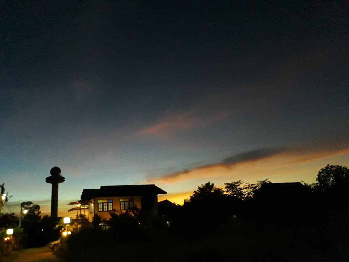 Baantung Homestay Мукдахан Экстерьер фото