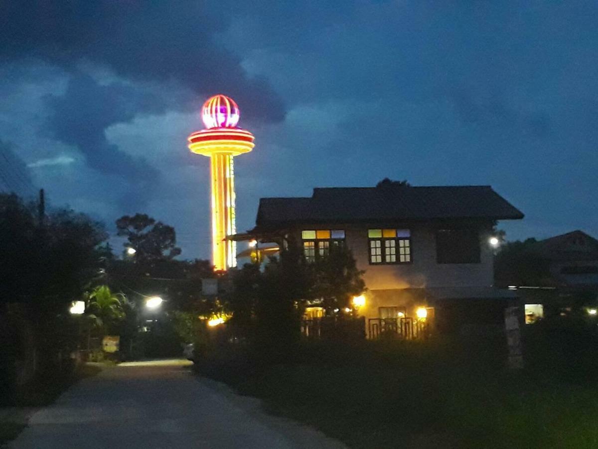 Baantung Homestay Мукдахан Экстерьер фото