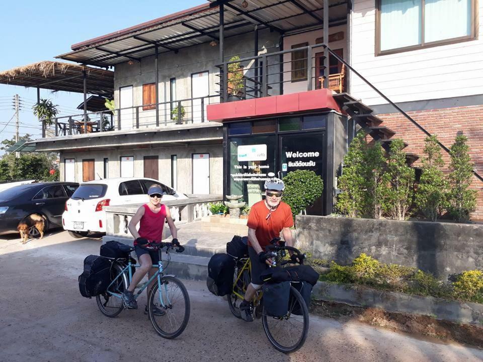 Baantung Homestay Мукдахан Экстерьер фото