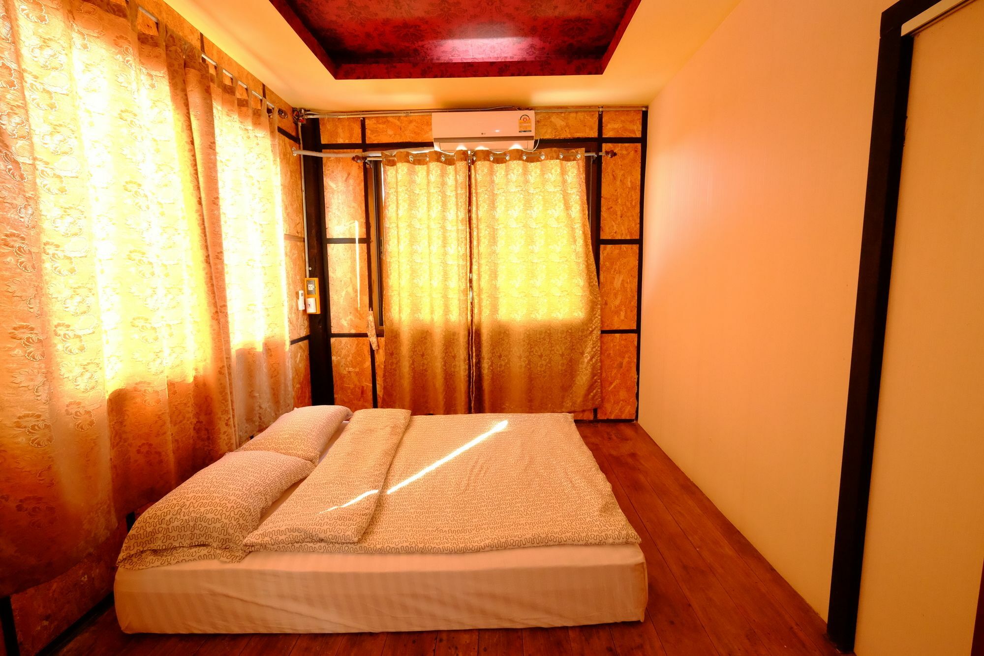 Baantung Homestay Мукдахан Экстерьер фото