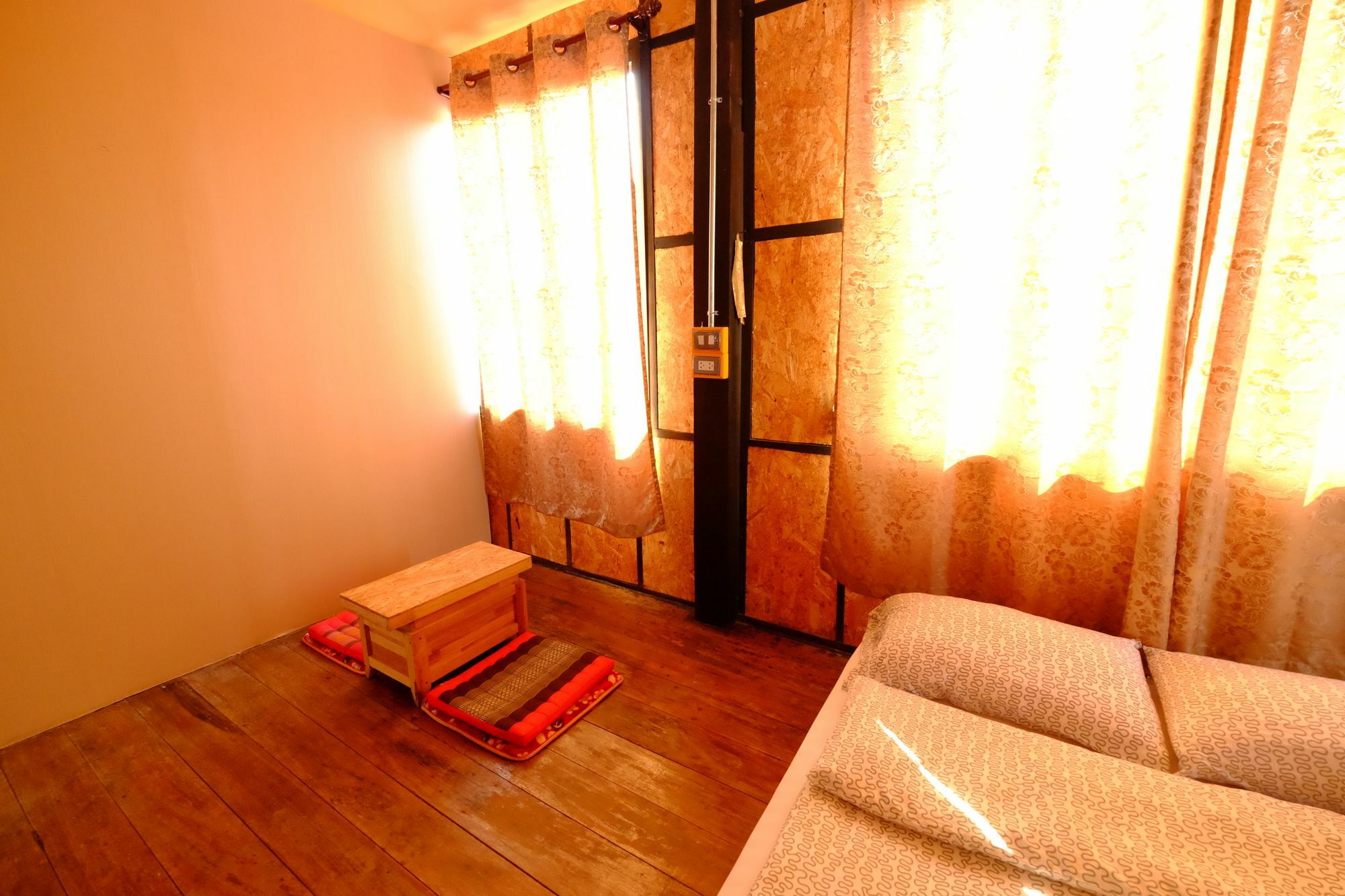 Baantung Homestay Мукдахан Экстерьер фото